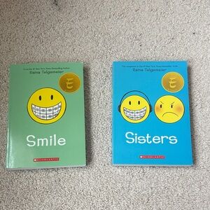 Smile & Sisters Graphic Novels by Raina Telgemeier - Green + Blue Covers